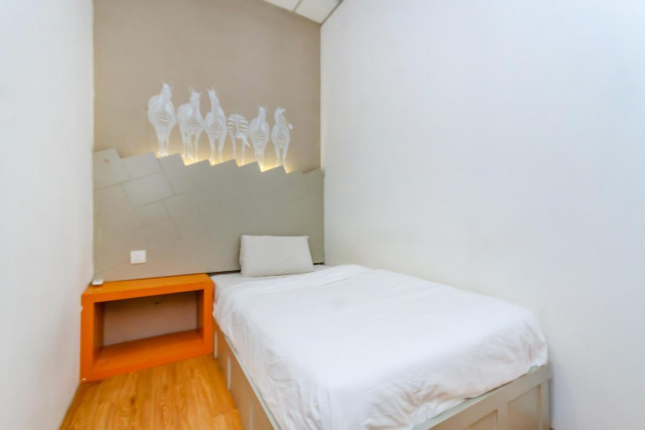 Spot On 89816 Warm Blanket Hotel Johor Bahru Exterior foto
