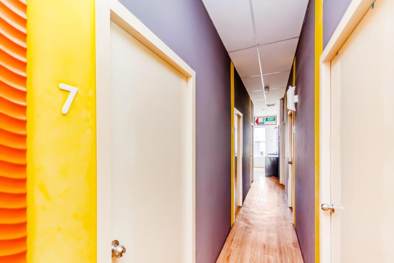 Spot On 89816 Warm Blanket Hotel Johor Bahru Exterior foto