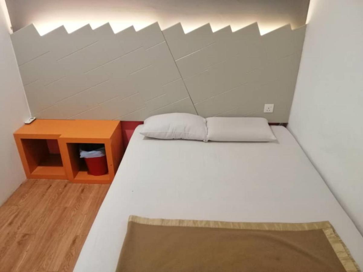 Spot On 89816 Warm Blanket Hotel Johor Bahru Exterior foto