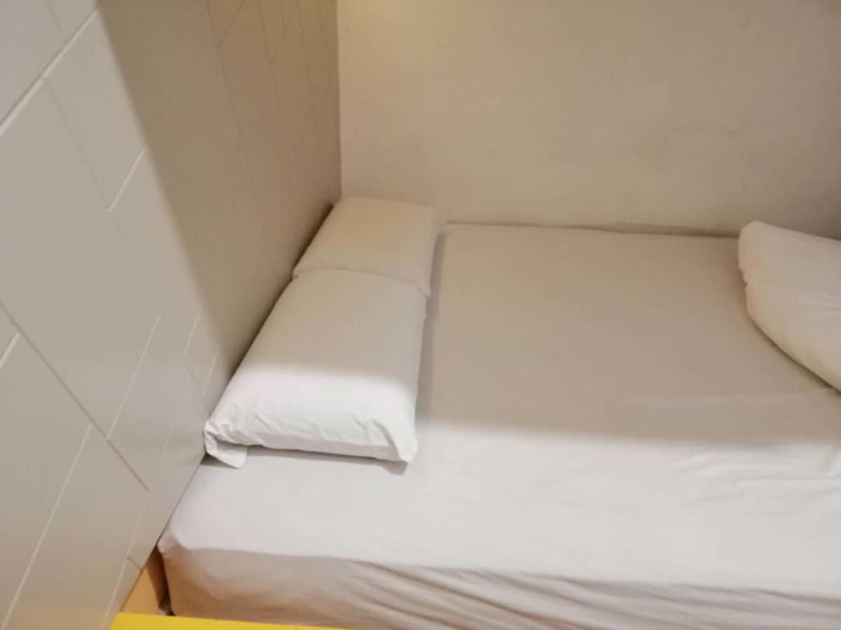 Spot On 89816 Warm Blanket Hotel Johor Bahru Exterior foto