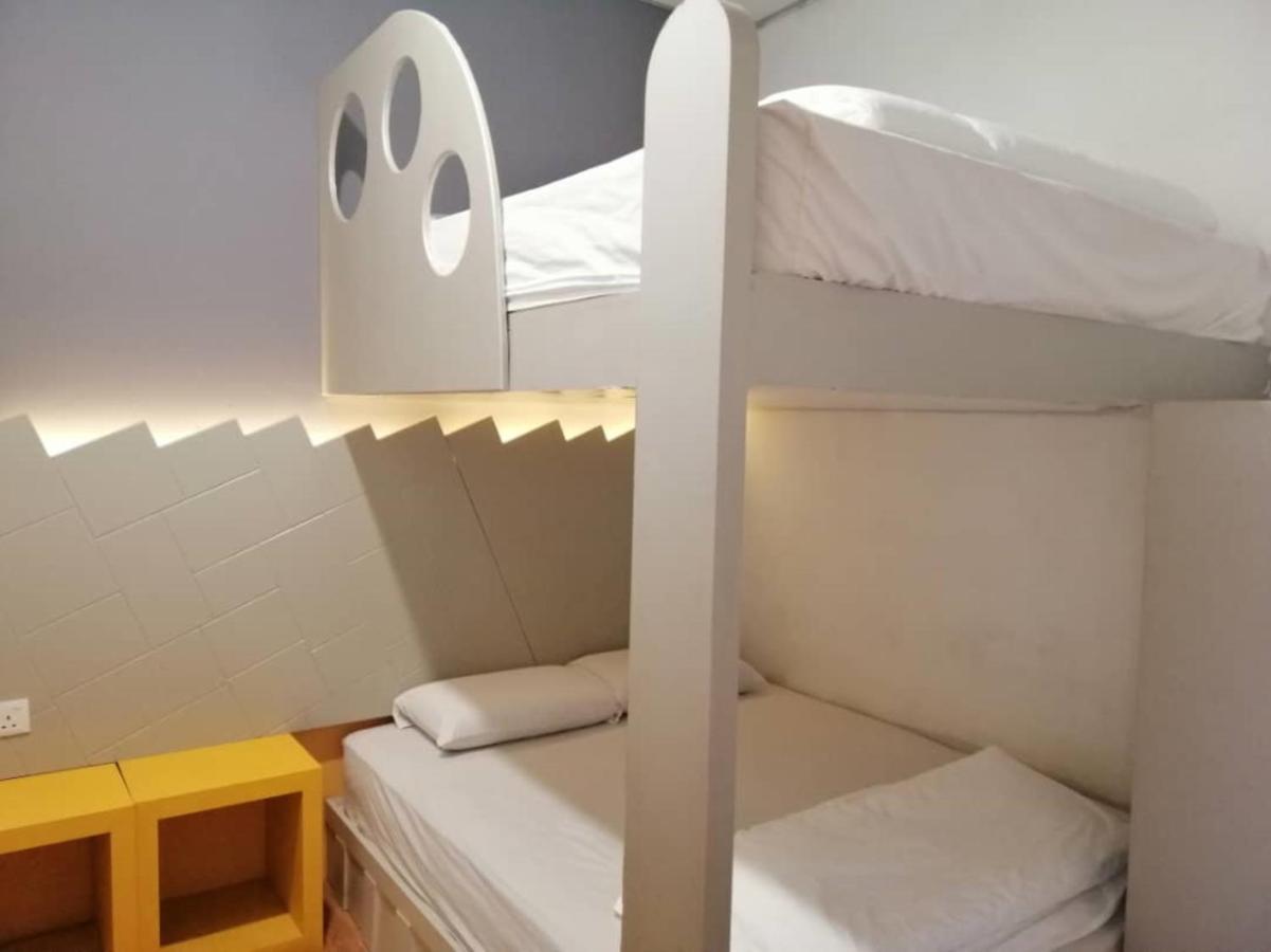 Spot On 89816 Warm Blanket Hotel Johor Bahru Exterior foto